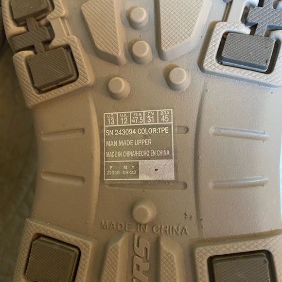 Men's Gray Skechers Sandals Size 13
Lots of Cushion and Comfort. NWOT - Picture 8 of 8